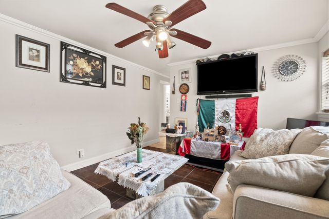 2730 N 74th Court GW, Elmwood Park, IL 60707