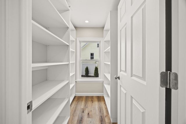 7 Somerville Ave, Braintree, MA 02184