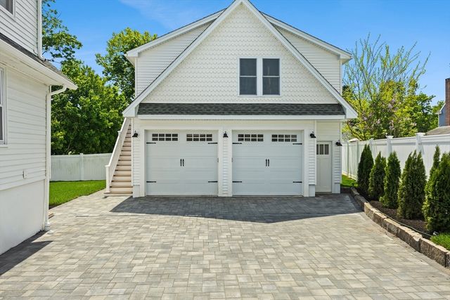 7 Somerville Ave, Braintree, MA 02184