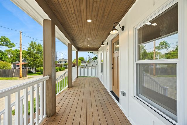 7 Somerville Ave, Braintree, MA 02184