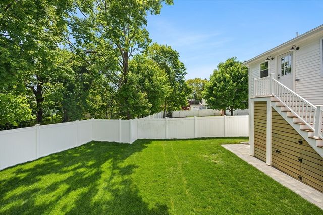 7 Somerville Ave, Braintree, MA 02184