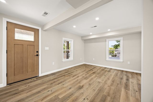 7 Somerville Ave, Braintree, MA 02184