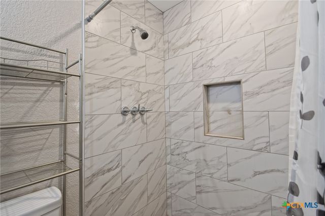 617 Bartlett, Victoria, TX 77905