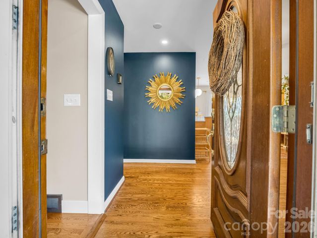 21 Sleepy Hollow Drive, Asheville, NC 28805