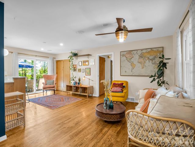 21 Sleepy Hollow Drive, Asheville, NC 28805