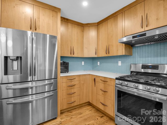 21 Sleepy Hollow Drive, Asheville, NC 28805