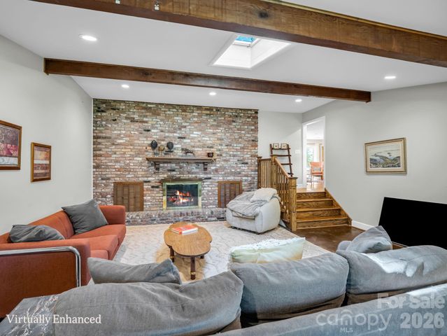 21 Sleepy Hollow Drive, Asheville, NC 28805