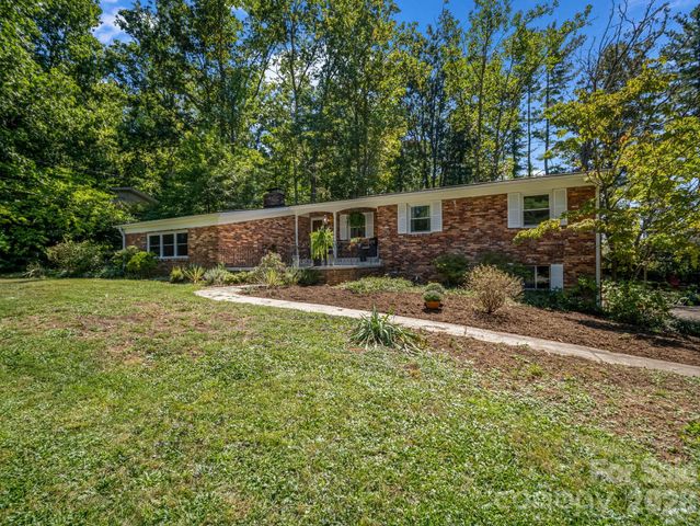 21 Sleepy Hollow Drive, Asheville, NC 28805