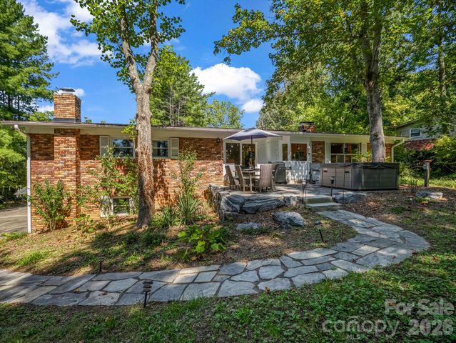 21 Sleepy Hollow Drive, Asheville, NC 28805