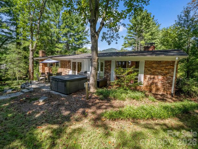21 Sleepy Hollow Drive, Asheville, NC 28805