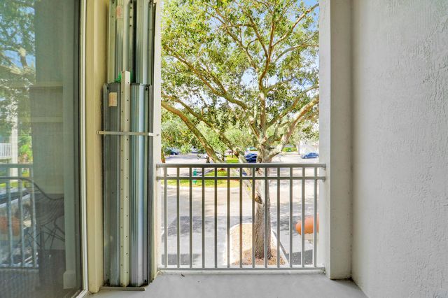 11026 Legacy Drive 201, Palm Beach Gardens, FL 33410