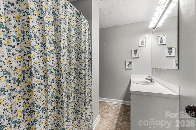 4535 Taxahaw Road, Lancaster, SC 29720