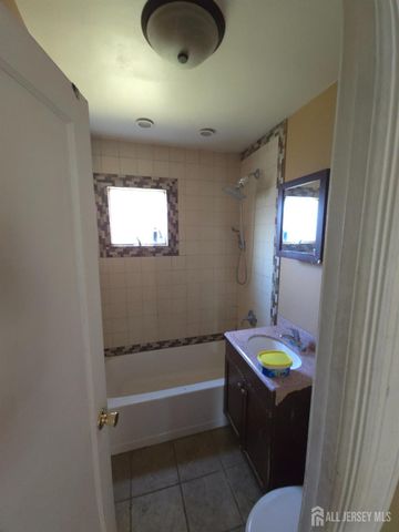 247 albermarle Street, Rahway, NJ 07065