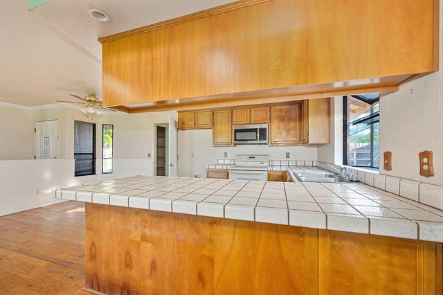 1323 Silver Spur Cir, Lincoln, CA 95648