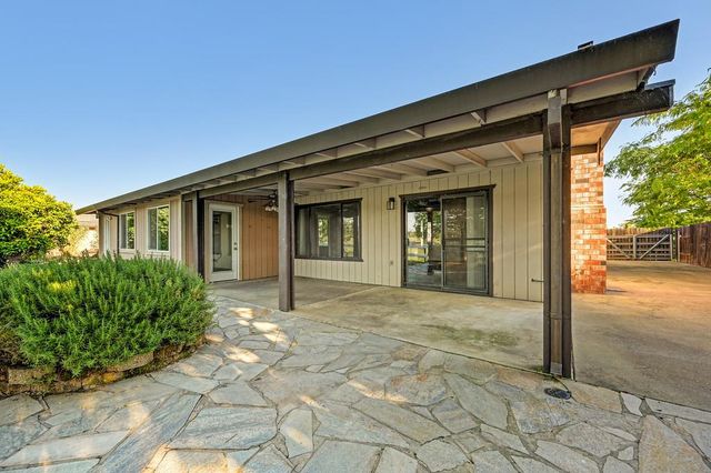 1323 Silver Spur Cir, Lincoln, CA 95648