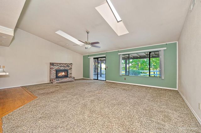 1323 Silver Spur Cir, Lincoln, CA 95648