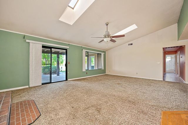 1323 Silver Spur Cir, Lincoln, CA 95648