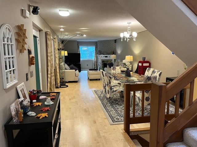 262 Captain Eames Circle 262, Ashland, MA 01721