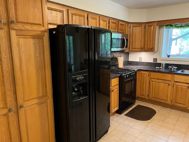 262 Captain Eames Circle 262, Ashland, MA 01721