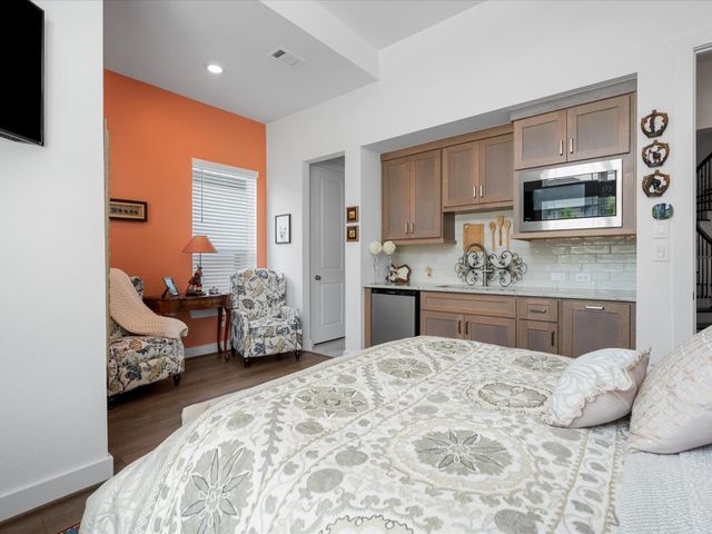 28053 Willow Glen Drive, Spring, TX 77386