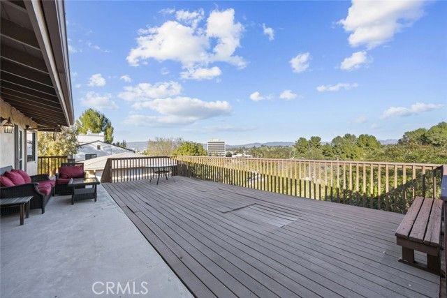 5120 Escobedo Drive, Woodland Hills (los Angeles), CA 91364