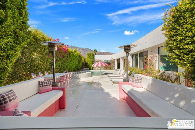 1441 Amelia Way, Palm Springs, CA 92262