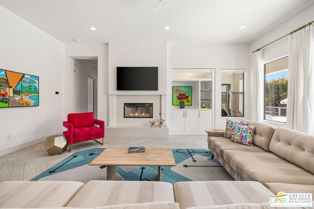 1441 Amelia Way, Palm Springs, CA 92262