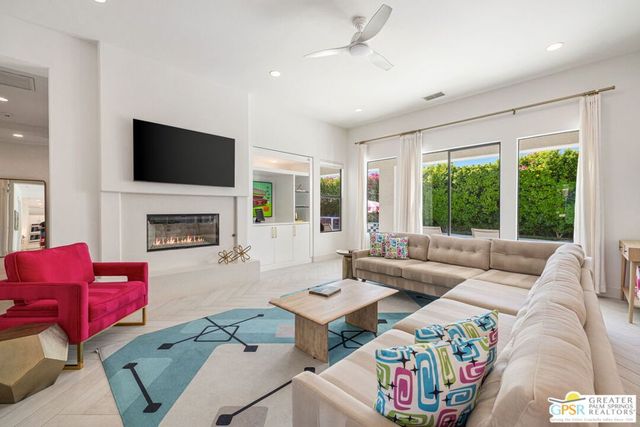 1441 Amelia Way, Palm Springs, CA 92262