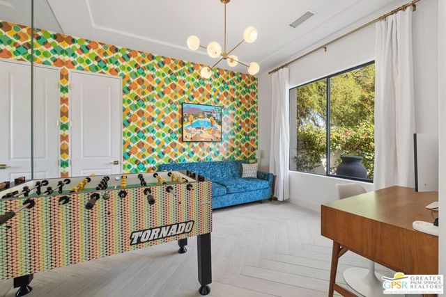 1441 Amelia Way, Palm Springs, CA 92262