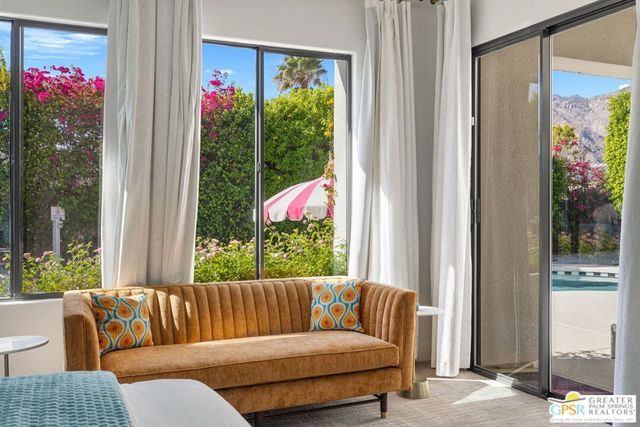 1441 Amelia Way, Palm Springs, CA 92262