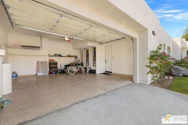 1441 Amelia Way, Palm Springs, CA 92262
