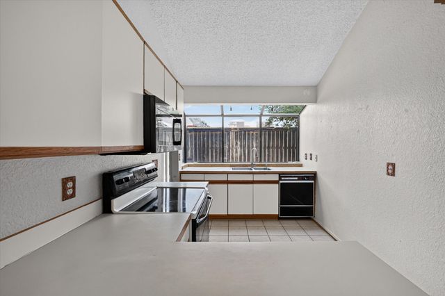 18040 Midway Road 258, Dallas, TX 75287