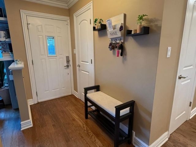 15 Wildwood Road, Elk Grove Village, IL 60007