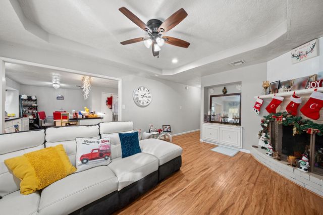 6206 Westbranch Drive, Houston, TX 77072