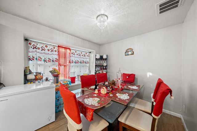 6206 Westbranch Drive, Houston, TX 77072