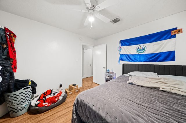 6206 Westbranch Drive, Houston, TX 77072