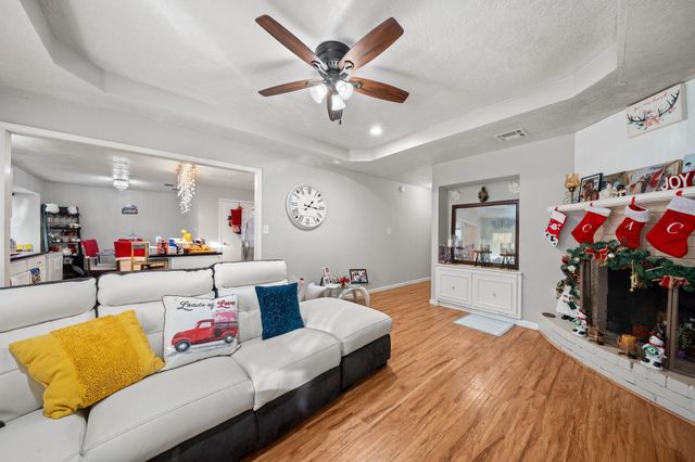 6206 Westbranch Drive, Houston, TX 77072