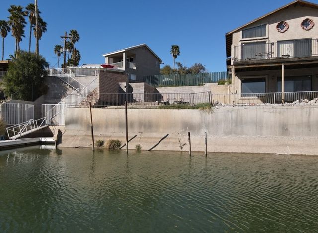 374 Whitewater Drive, Bullhead City, AZ 86442