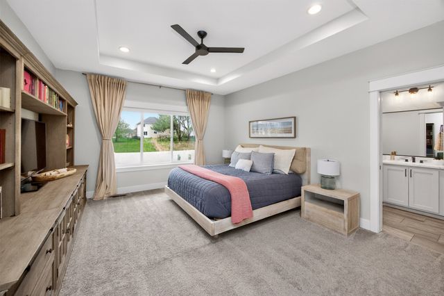 14301 Sheridan Avenue, Urbandale, IA 50323