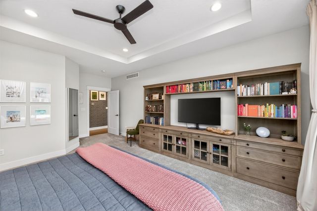 14301 Sheridan Avenue, Urbandale, IA 50323