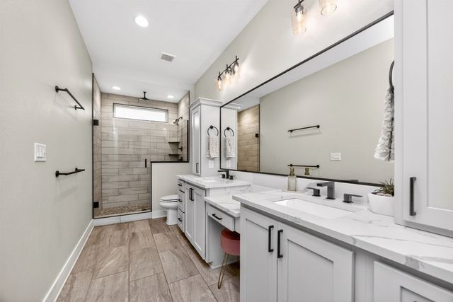 14301 Sheridan Avenue, Urbandale, IA 50323