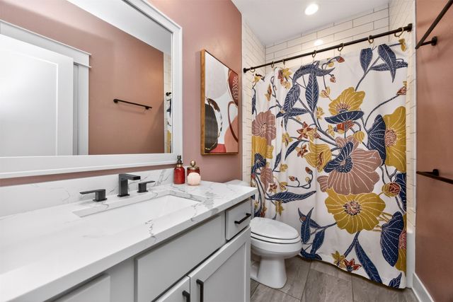 14301 Sheridan Avenue, Urbandale, IA 50323