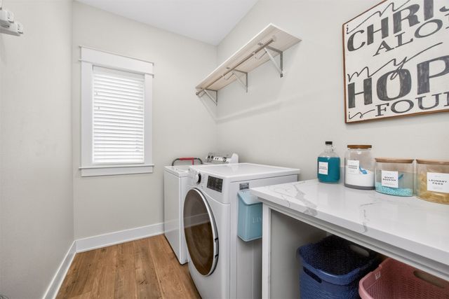 14301 Sheridan Avenue, Urbandale, IA 50323