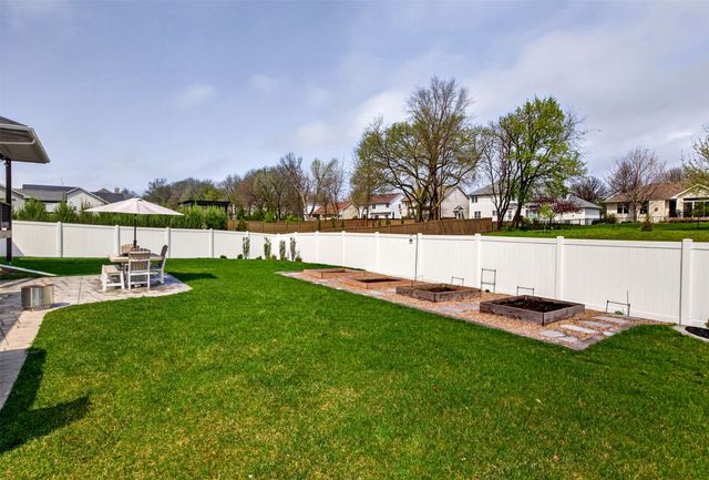 14301 Sheridan Avenue, Urbandale, IA 50323