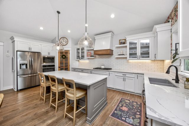 14301 Sheridan Avenue, Urbandale, IA 50323