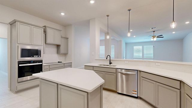 15126 Planeview DR, Salado, TX 76571