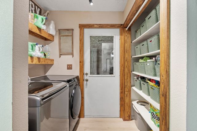 106 Robin Hill, Kerrville, TX 78028