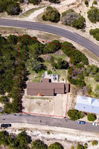 106 Robin Hill, Kerrville, TX 78028