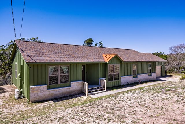 106 Robin Hill, Kerrville, TX 78028