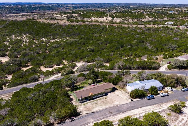 106 Robin Hill, Kerrville, TX 78028
